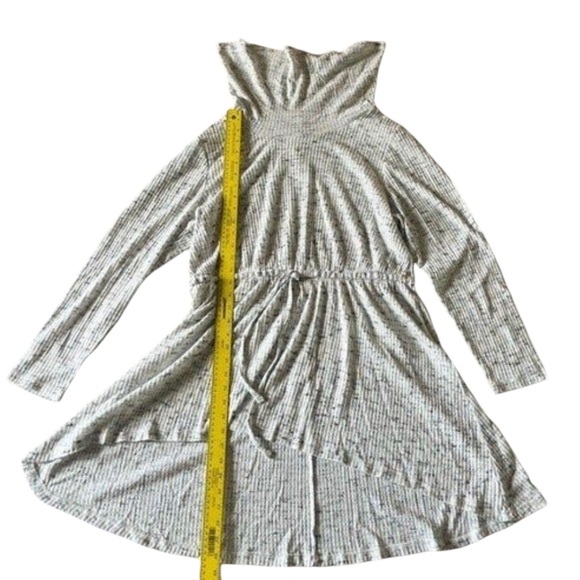 Lane Bryant Cowl Neck Tunic Top Grey Size 14/16 - Picture 2 of 3